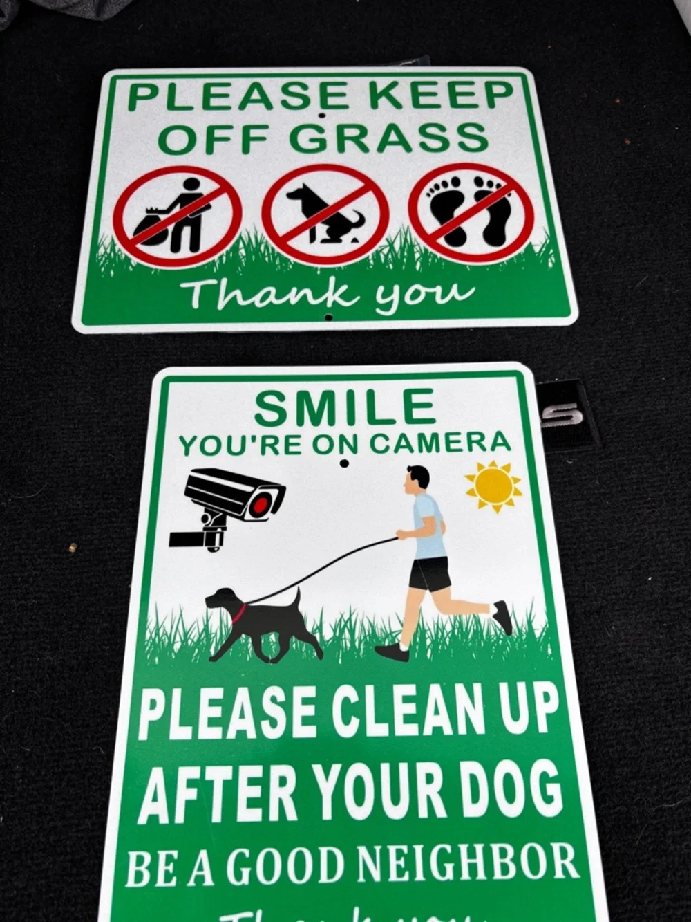 2. Please Clean Up After Your Dog Lawn Signs - Green/White